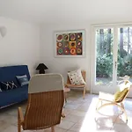 De Charme En Pinede, 4 Climatisees, Acces Direct - Fr-1-100-209 *