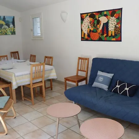 Cavalaire-sur-mer, 5 Pièces, 8 Personnes - Fr-1-100-209 Villa *