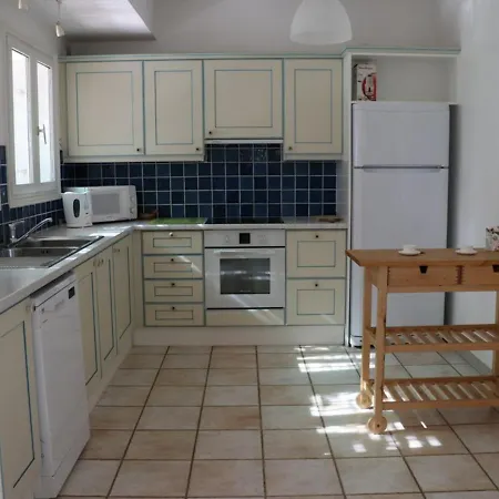 De Charme En Pinede, 4 Climatisees, Acces Direct - Fr-1-100-209 *