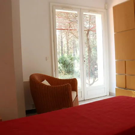 Villa De Charme En Pinede, 4 Climatisees, Acces Direct - Fr-1-100-209
