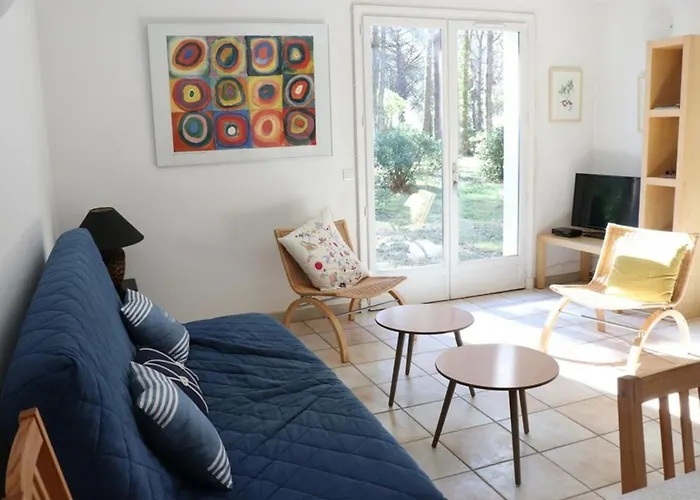 Villa De Charme En Pinede, 4 Climatisees, Acces Direct - Fr-1-100-209 *