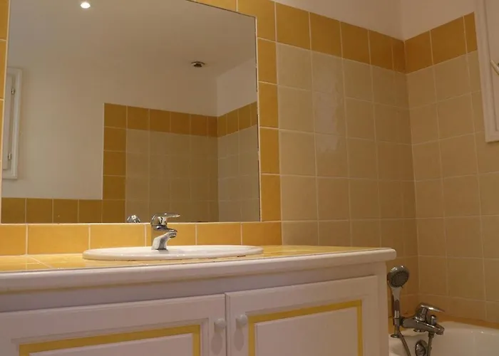 De Charme En Pinede, 4 Climatisees, Acces Direct - Fr-1-100-209 Villa *