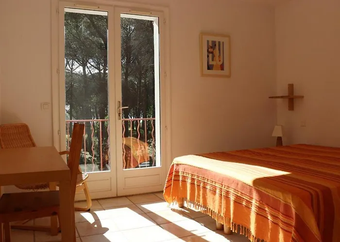 Villa De Charme En Pinede, 4 Climatisees, Acces Direct - Fr-1-100-209 Cavalaire-sur-Mer